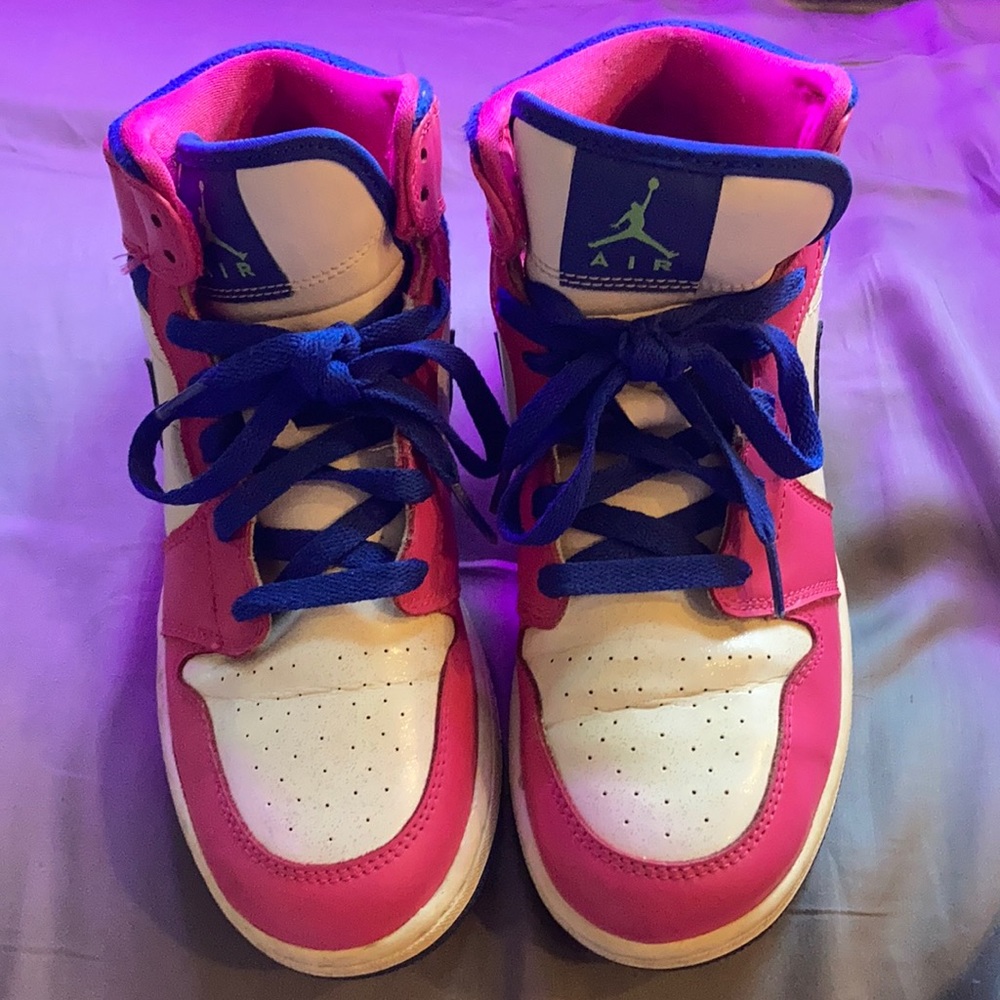 Nike Air Jordan 1 Mid Retro Sneakers